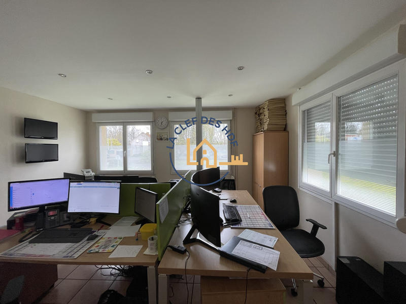 Local d'activités - 730 m²