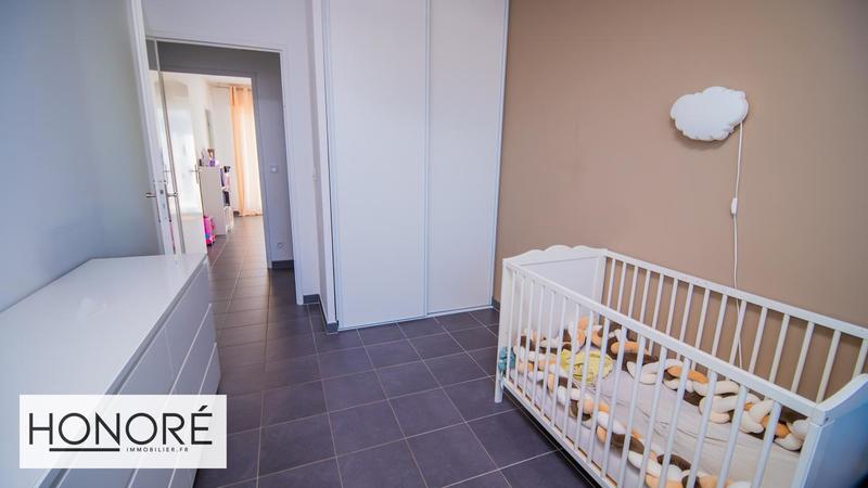 Appartement - 80 m² - 4 pièces