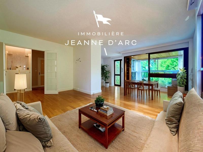 Appartement - 111 m² - 5 pièces