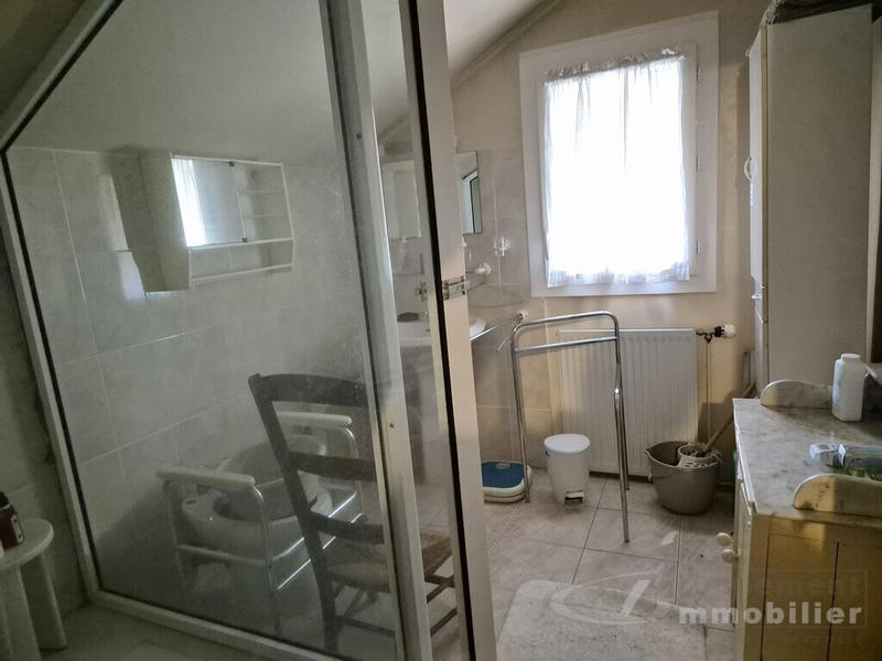 Maison - 179 m² - 8 pièces