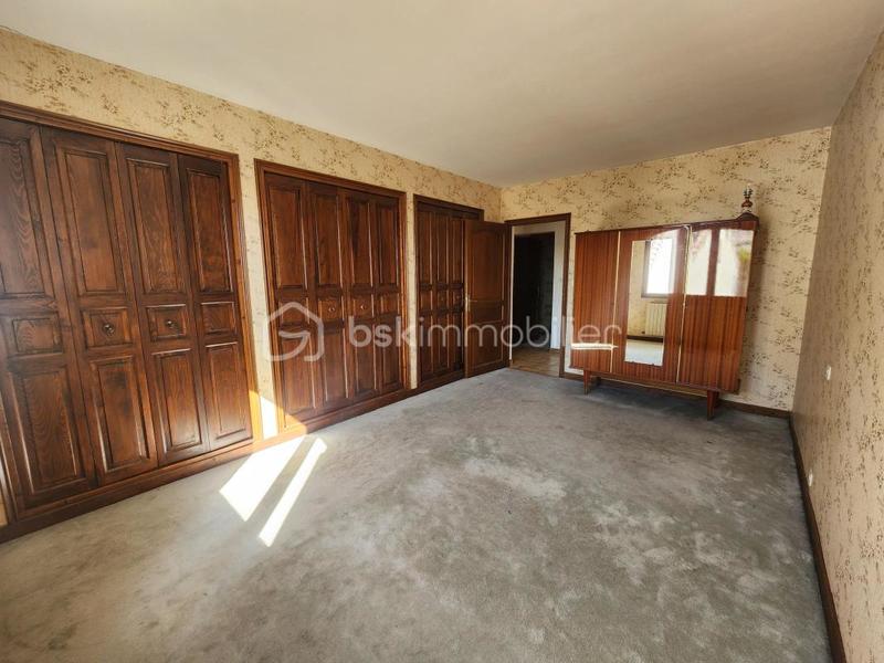 Propriété - 270 m² - 10 pièces