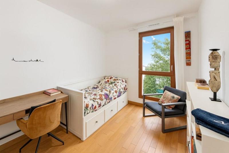 Appartement - 77 m² - 4 pièces