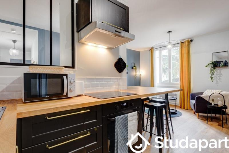 Chambre - 10 m² - 1 pièce