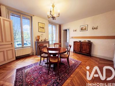 Appartement - 85 m² - 4 pièces
