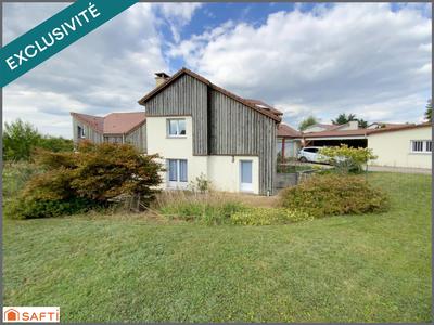 Maison - 329 m² - 11 pièces