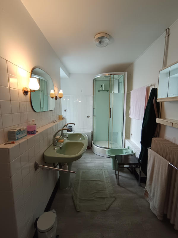 Maison - 180 m² - 8 pièces