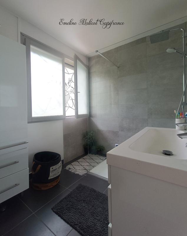 Maison - 108 m² - 6 pièces