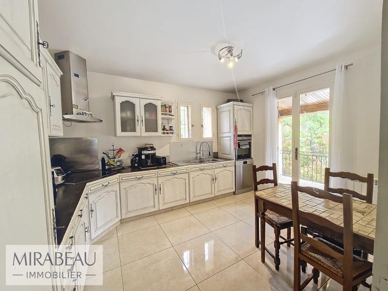 Villa - 165 m² - 6 pièces