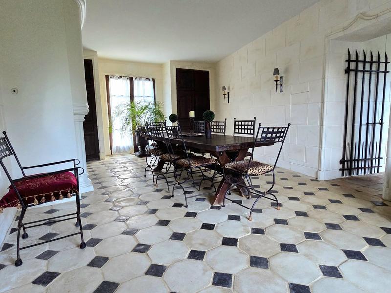 Maison - 206 m² - 10 pièces