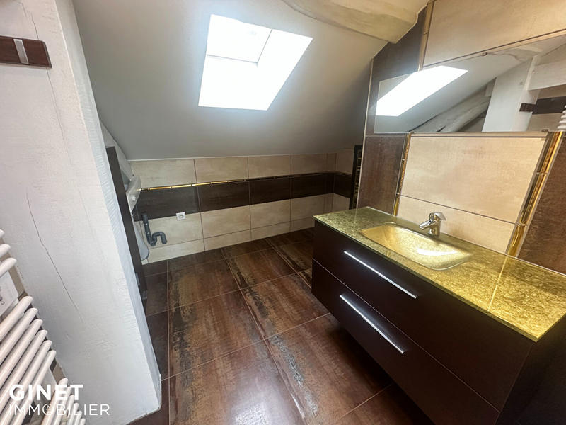 Appartement - 120 m² - 3 pièces