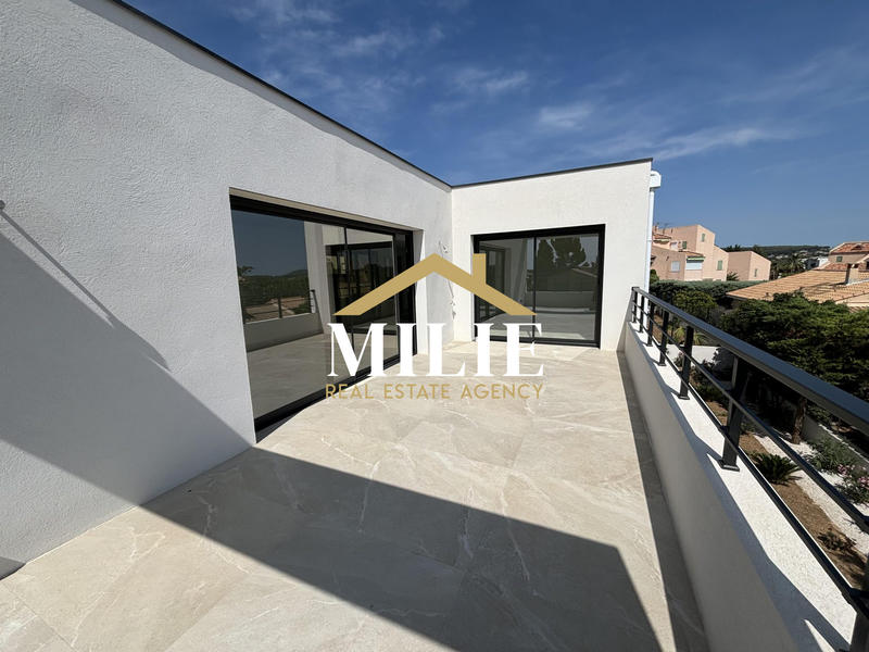 Appartement - 122 m² - 4 pièces