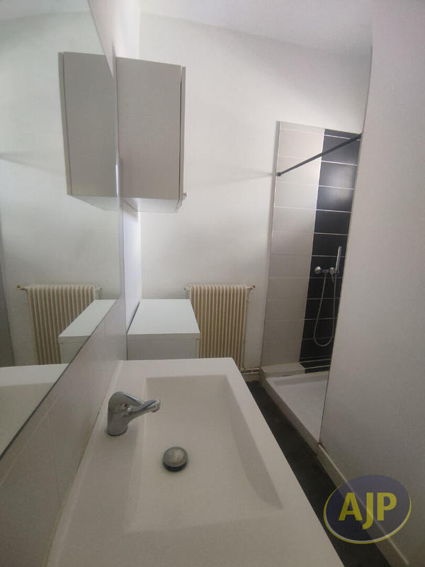 Appartement - 81 m² - 3 pièces