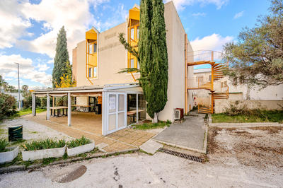 Immeuble - 1 465 m² - 60 pièces