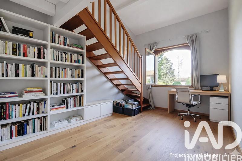 Maison - 231 m² - 7 pièces