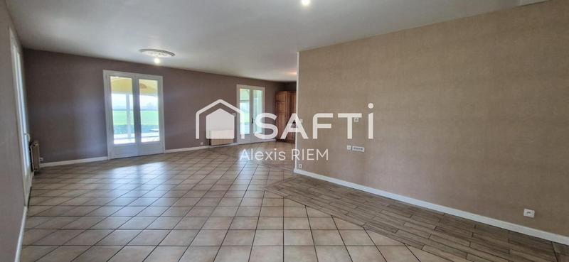 Maison - 210 m² - 6 pièces