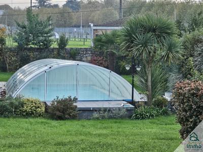 Maison chambre d'hôtes - 422 m² - 12 pièces