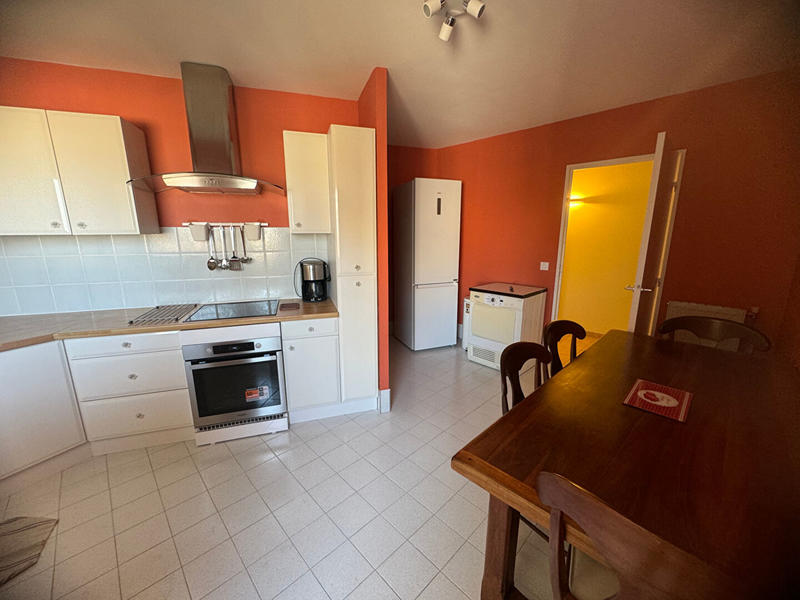 Appartement - 100 m² - 4 pièces