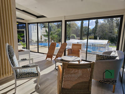 Maison traditionnelle - 152 m² - 5 pièces