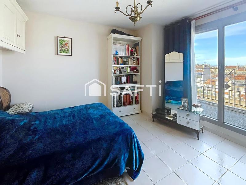 Appartement - 125 m² - 5 pièces