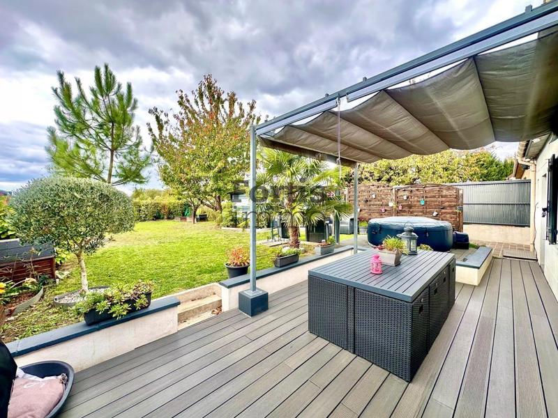 Maison - 105 m² - 5 pièces