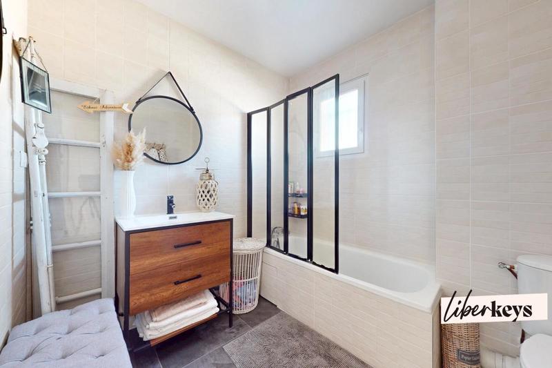 Maison - 149 m² - 6 pièces