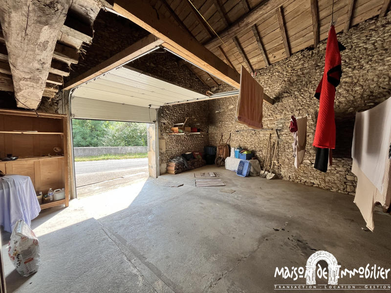 Maison - 210 m² - 6 pièces