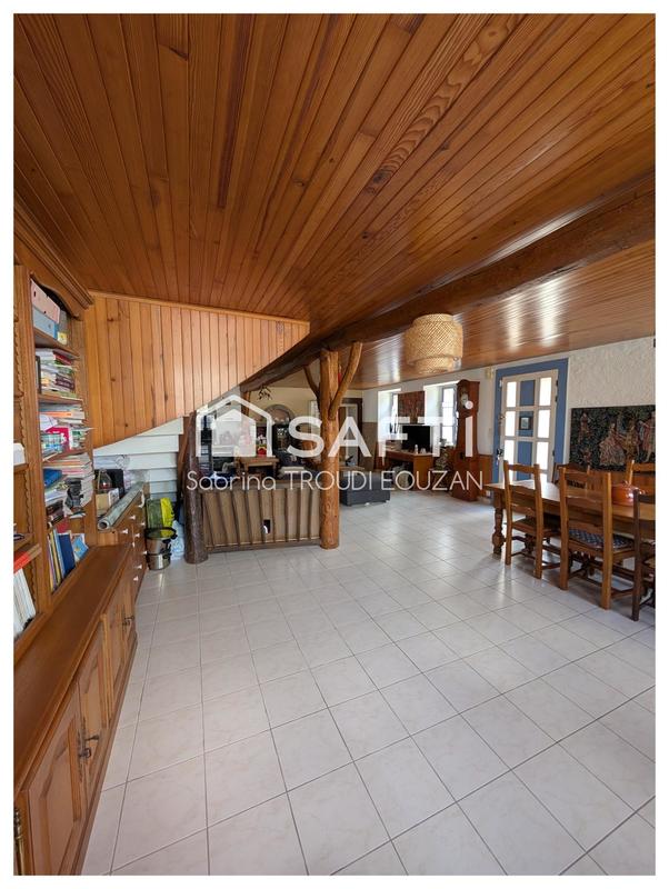 Maison - 151 m² - 6 pièces
