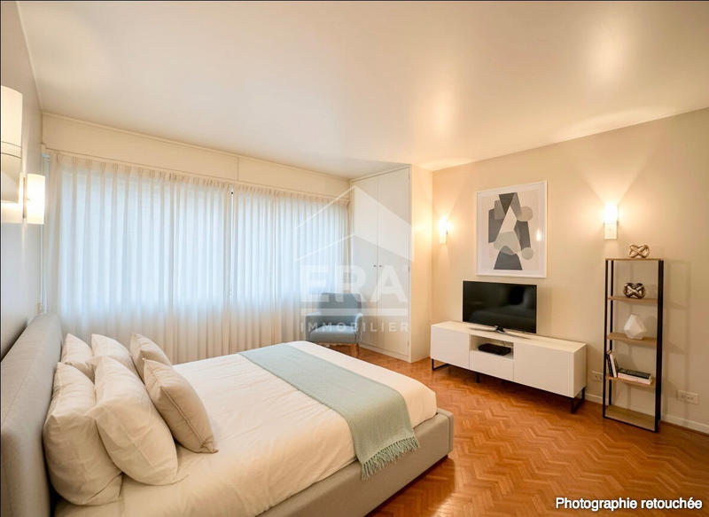 Maison - 228 m² - 8 pièces