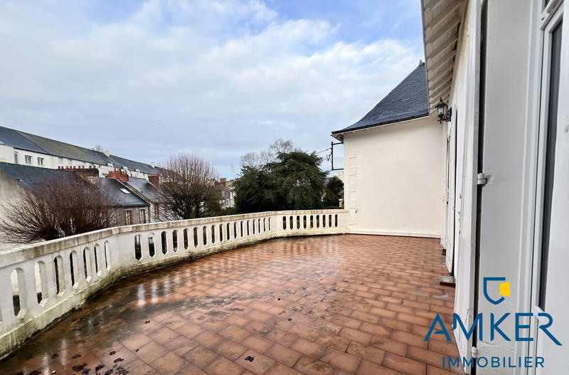 Appartement - 100 m² - 5 pièces