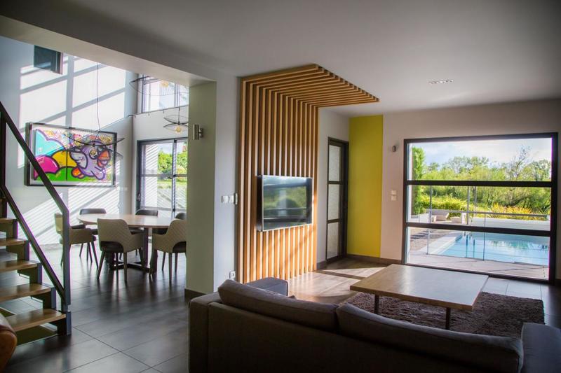 Maison d'architecte - 315 m² - 5 pièces