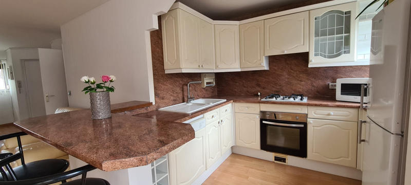 Appartement - 80 m² - 5 pièces