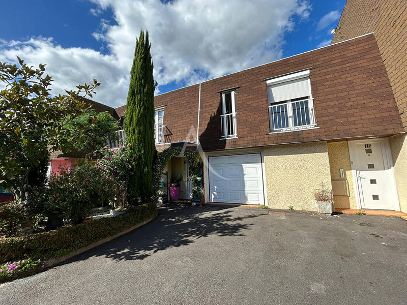 Maison - 96 m² - 5 pièces