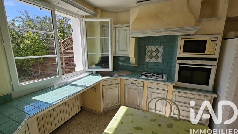 Maison - 102 m² - 4 pièces