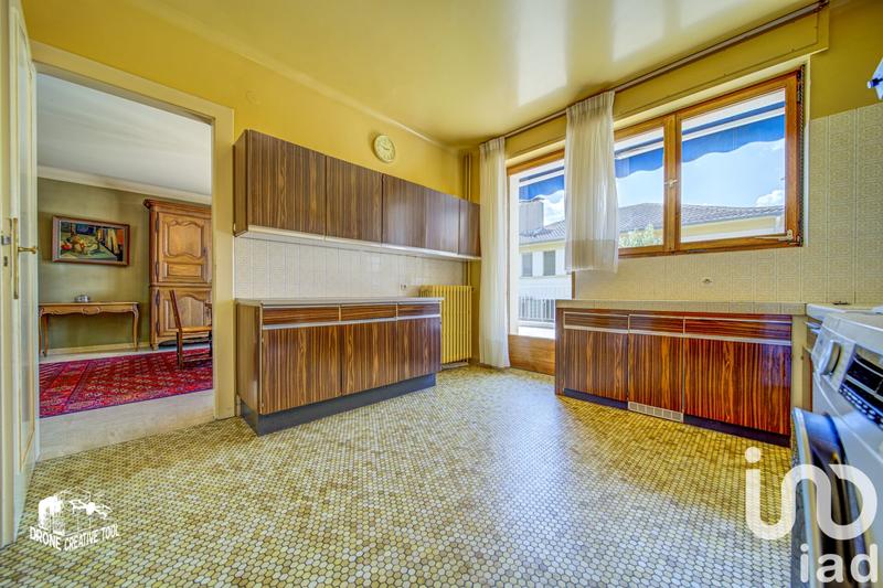 Maison - 200 m² - 8 pièces