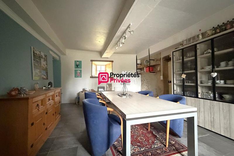 Maison - 200 m² - 6 pièces