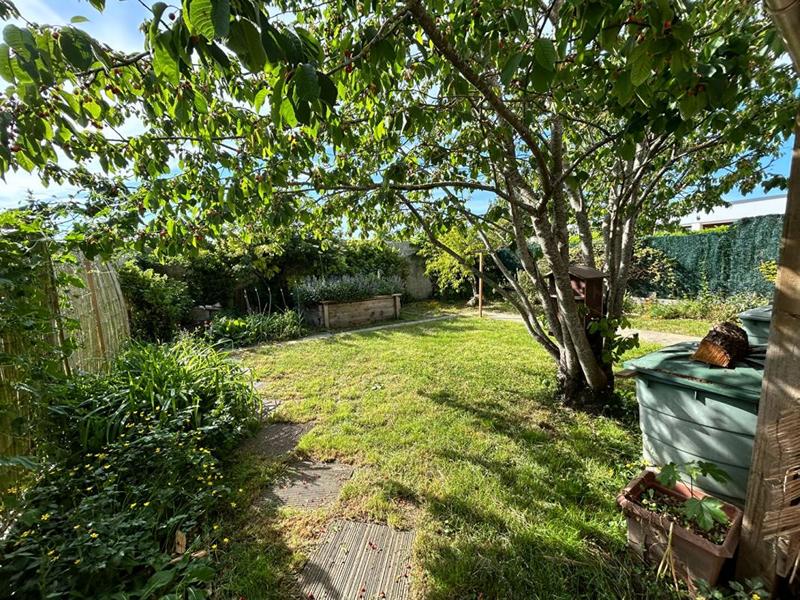 Maison - 104 m² - 6 pièces