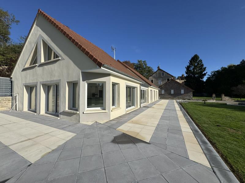 Maison - 195 m² - 6 pièces