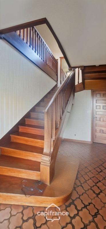 Maison - 190 m² - 8 pièces