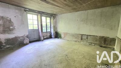 Maison - 95 m² - 4 pièces