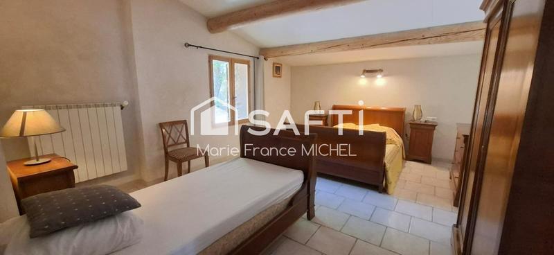 Maison - 328 m² - 15 pièces