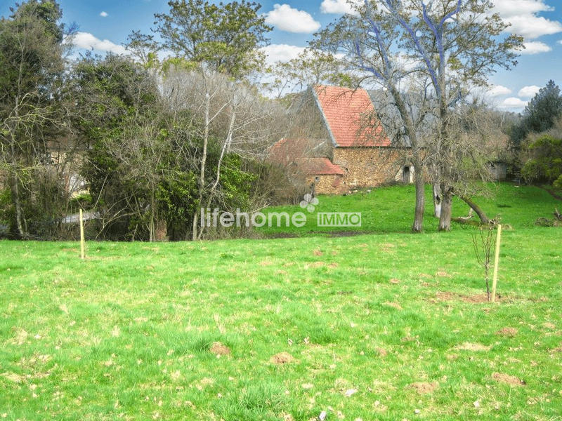 Maison ancienne - 200 m² - 3 pièces