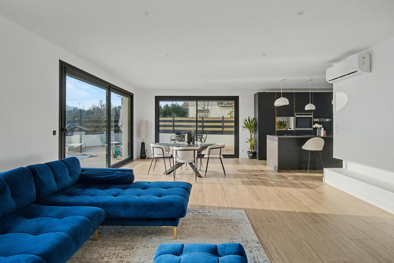 Maison - 182 m² - 6 pièces