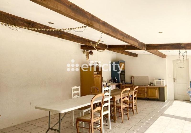 Maison - 215 m² - 7 pièces