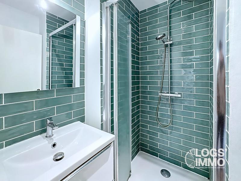 Appartement - 104 m² - 5 pièces