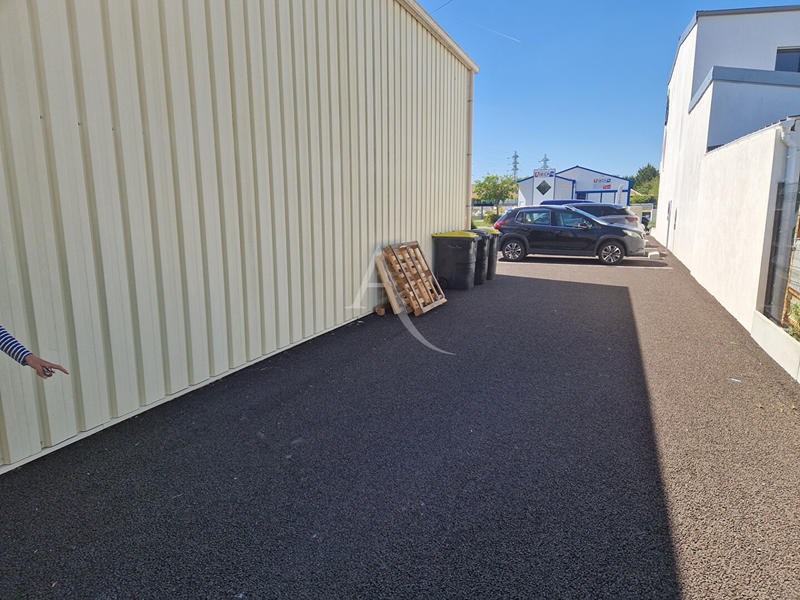 Local commercial - 187 m²