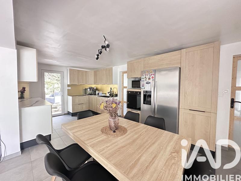 Maison - 140 m² - 6 pièces