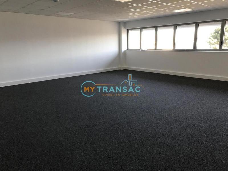 Local d'activités - 425 m²