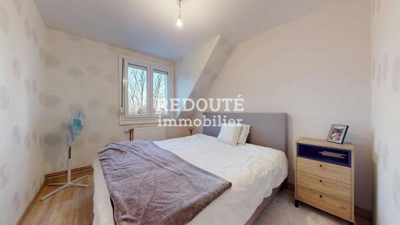 Maison - 82 m² - 5 pièces