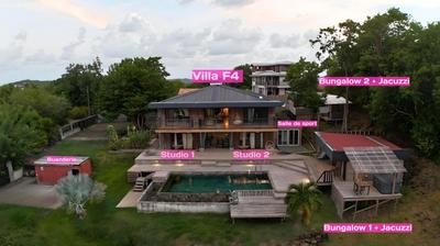 Maison - 276 m² - 10 pièces