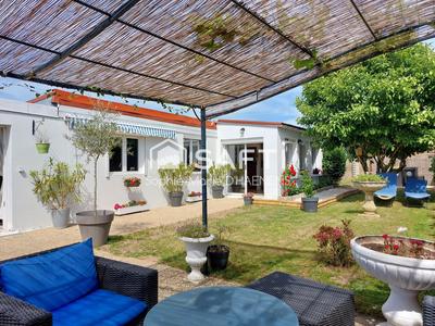 Maison - 99 m² - 4 pièces